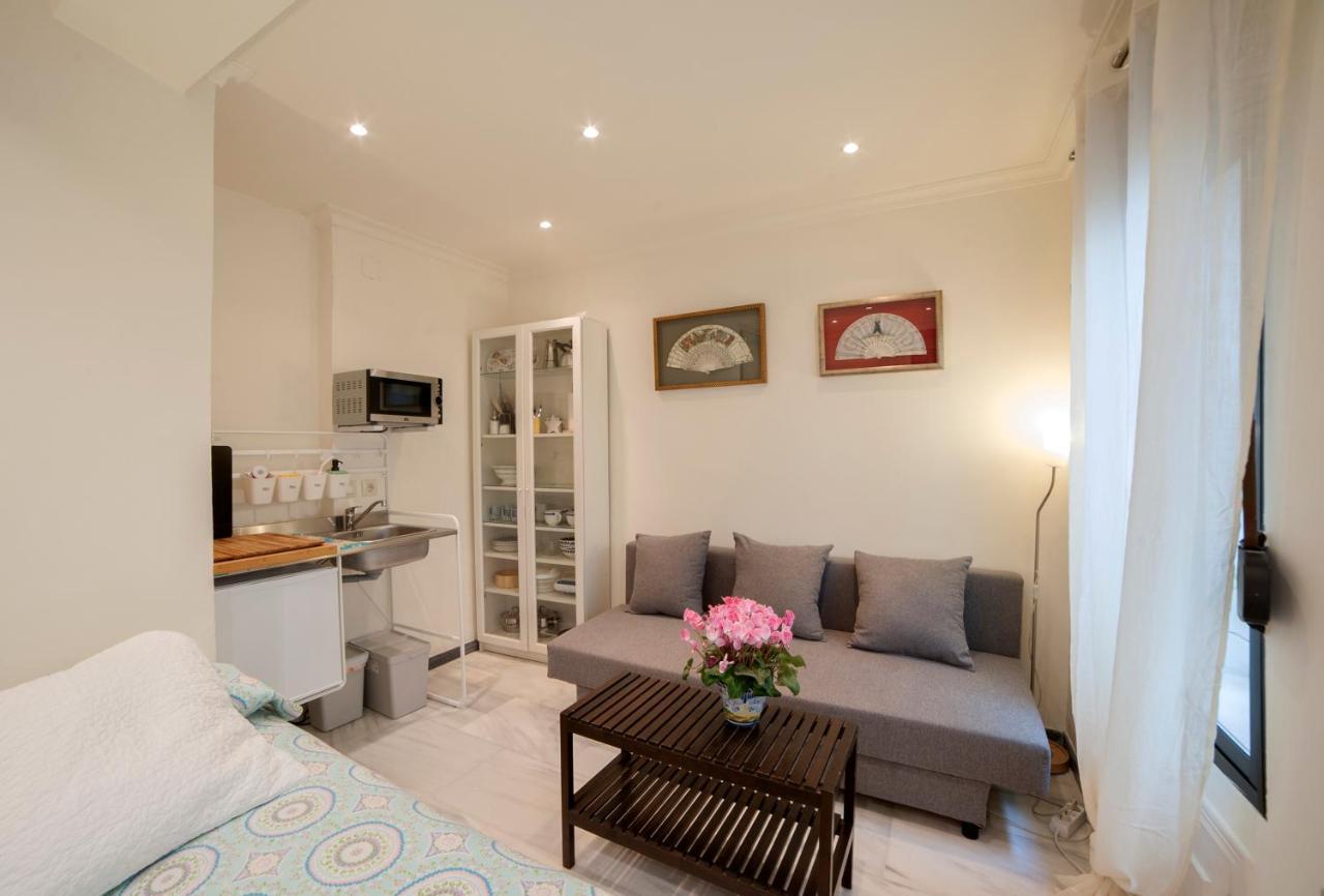 Atanasio Barron Apartment Севиля Екстериор снимка