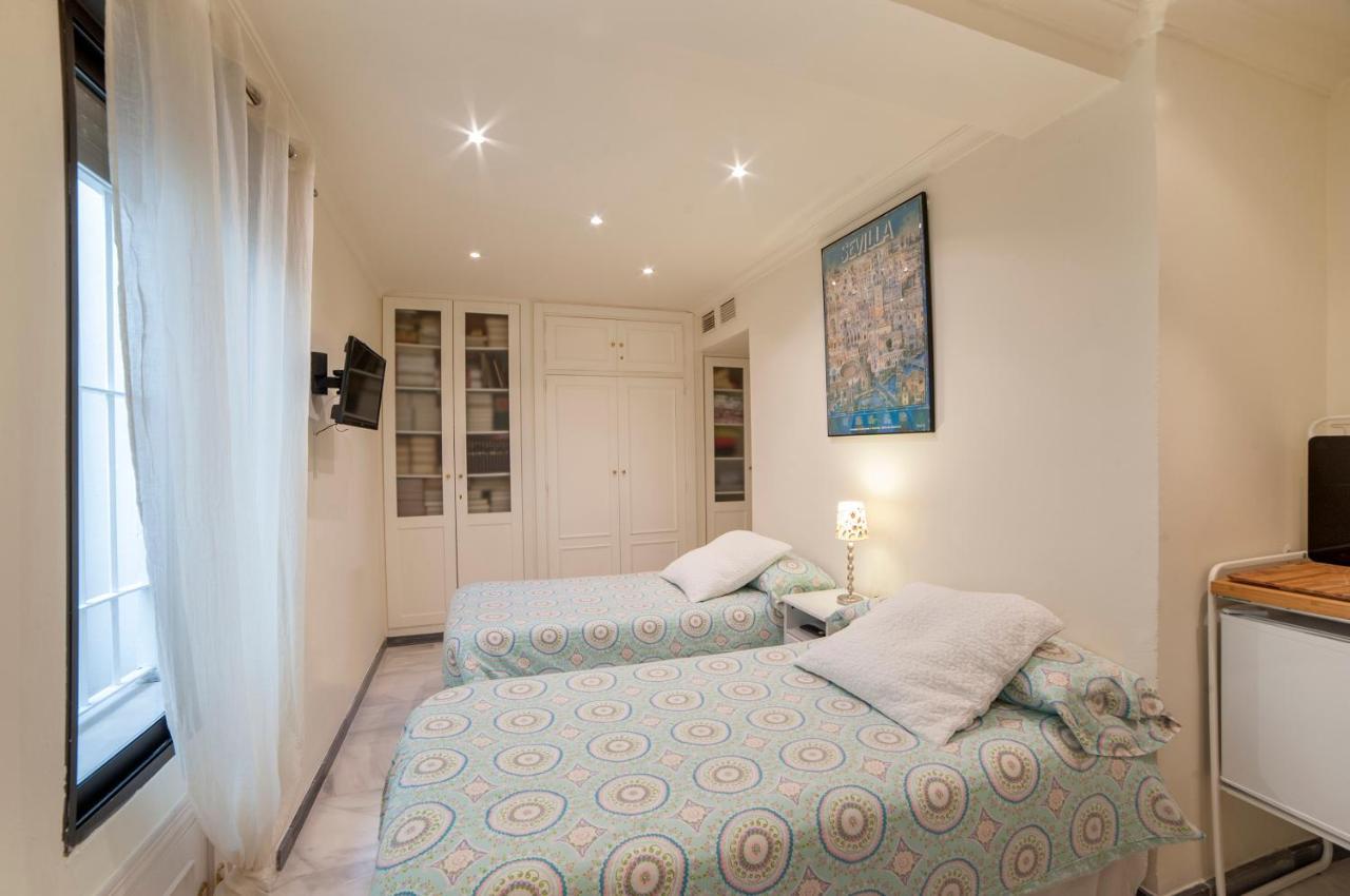 Atanasio Barron Apartment Севиля Екстериор снимка