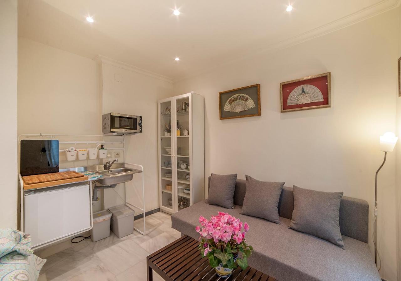 Atanasio Barron Apartment Севиля Екстериор снимка
